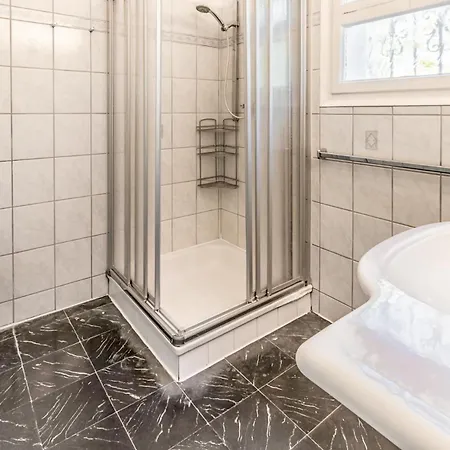 Daire Cap Ras 01 Con Terraza Y Vistas *