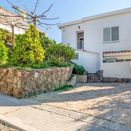 Cap Ras 01 Con Terraza Y Vistas Daire