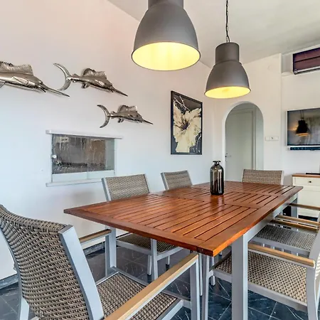 Apartamento Cap Ras 01 Con Terraza Y Vistas *