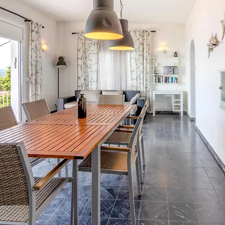 Apartamento Cap Ras 01 Con Terraza Y Barbacoa